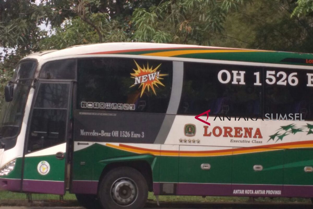 Pemudik dengan bus dari Pulau Jawa ke Sumatera meningkat