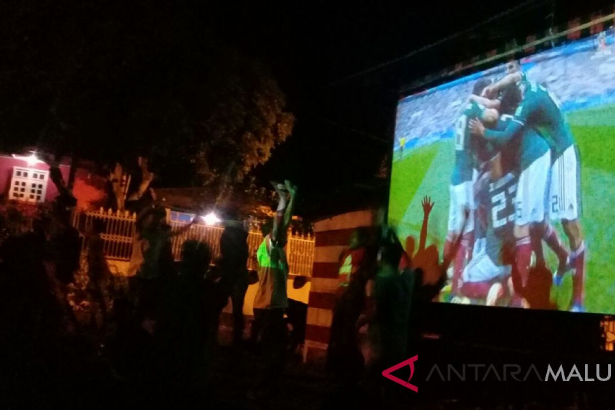 Warga Ternate gelar nobar Piala Dunia