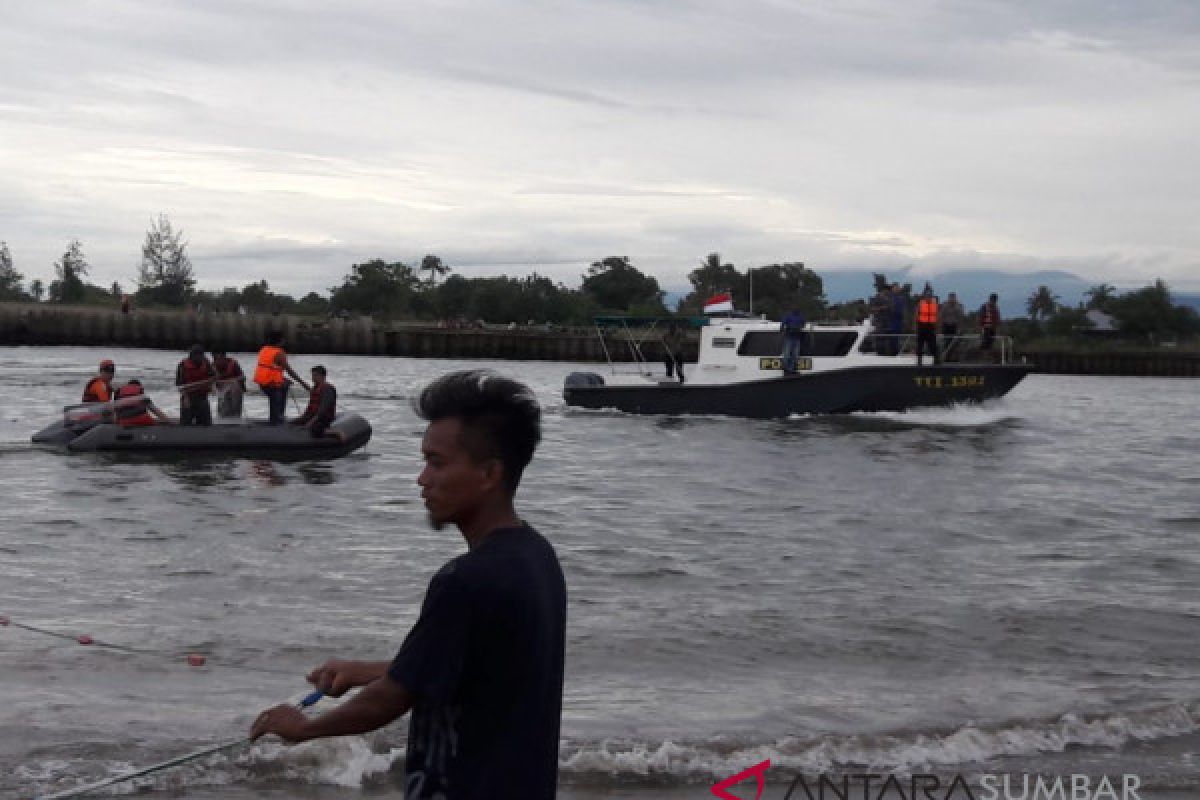 Pencarian Korban Tenggelam di Pantai Muaro Sasak Dilanjutkan