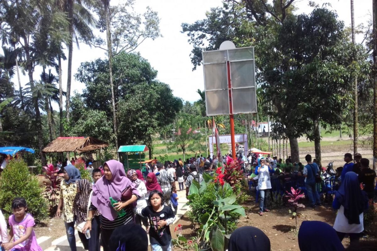 2,000 Tourists Visit Bukit Siriah Mountain View