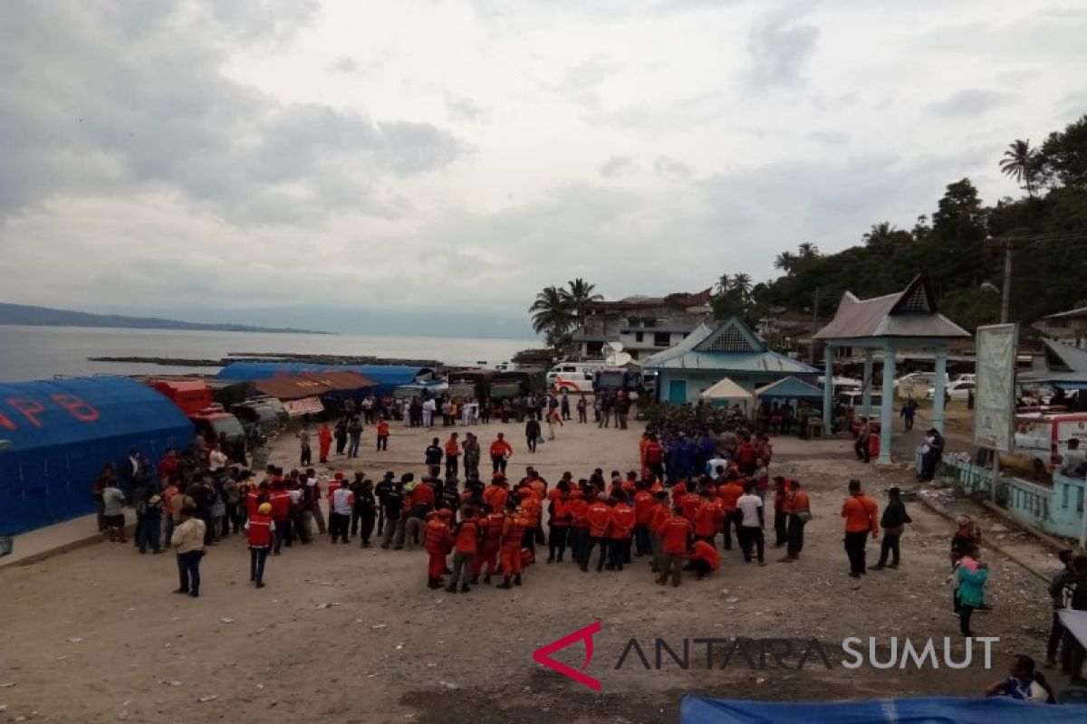 Kedalaman Danau Toba jadi kendala pencarian