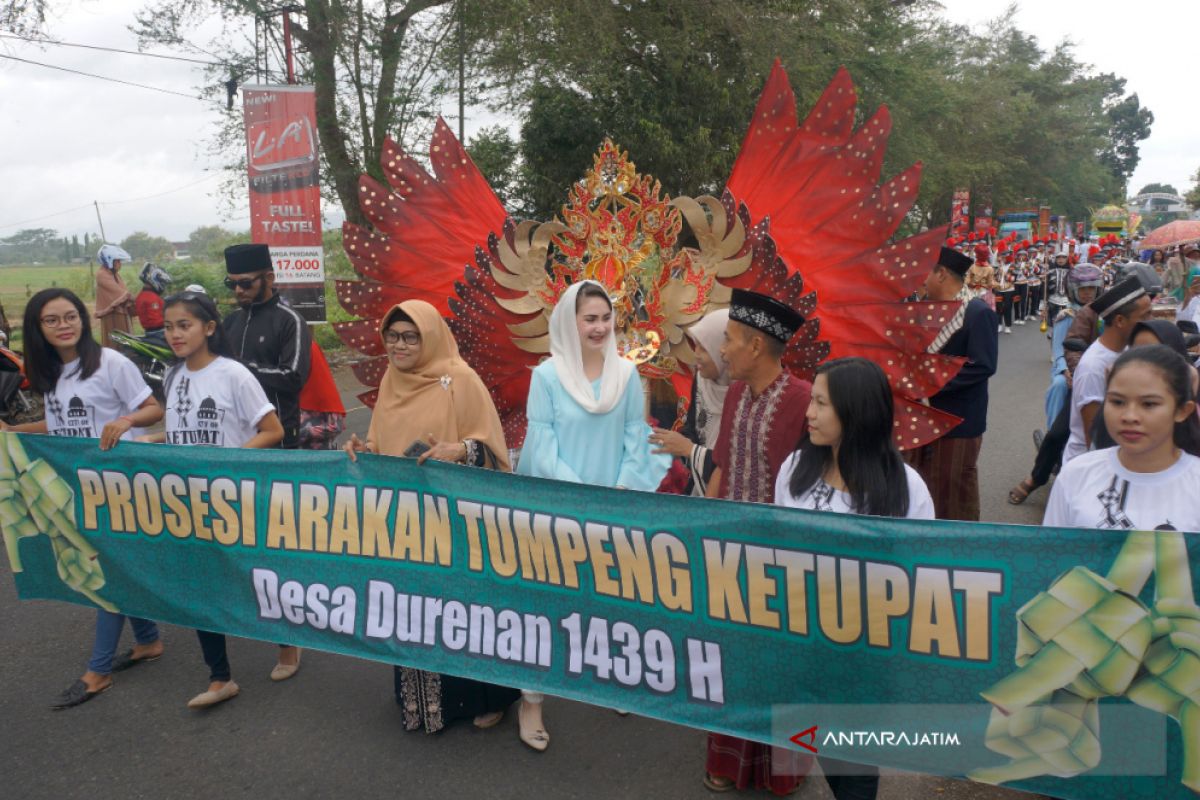 Emil-Arumi Hadiri Lebaran Ketupat di Trenggalek