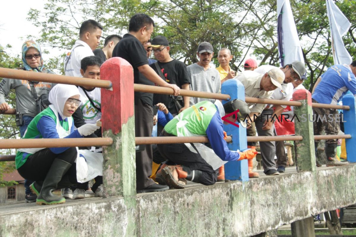 Kembali aktif Harno-Fitri pilih kerja bakti