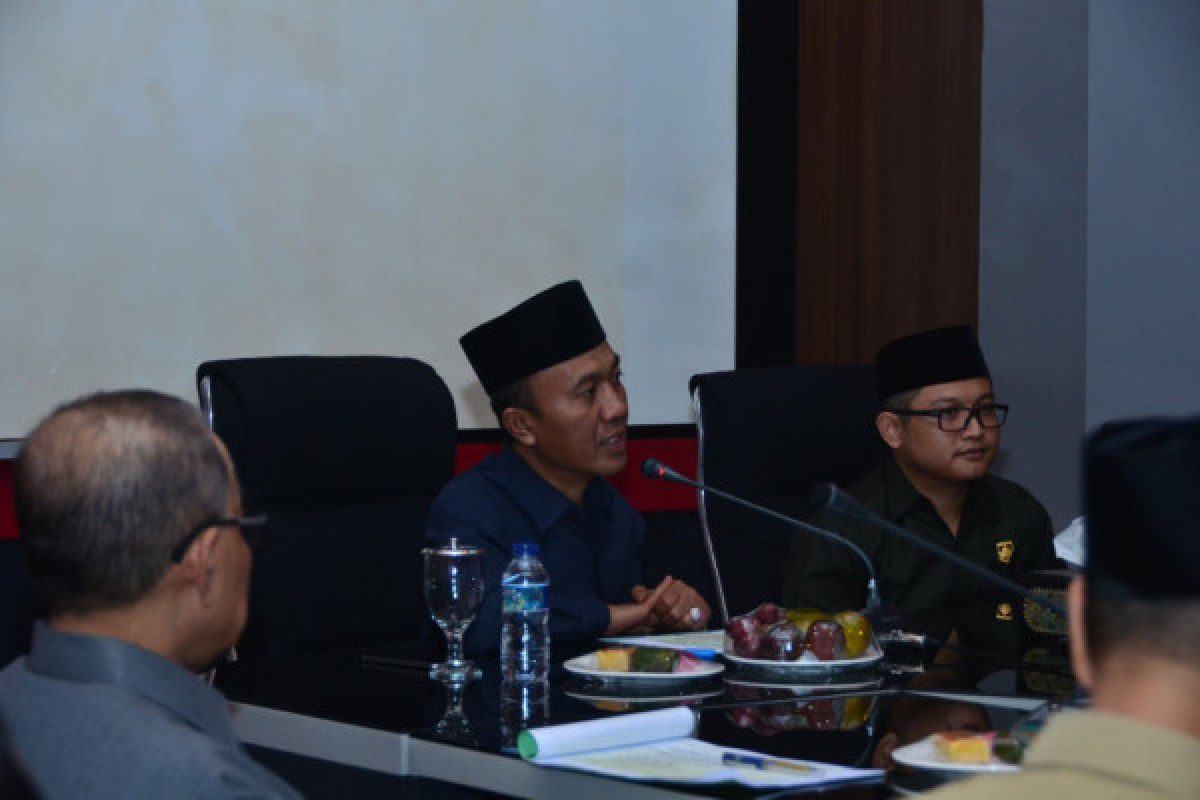 Pilkada Lombok Barat - Bupati berharap TNI-Polri bantu tingkatkan partisipasi pemilih