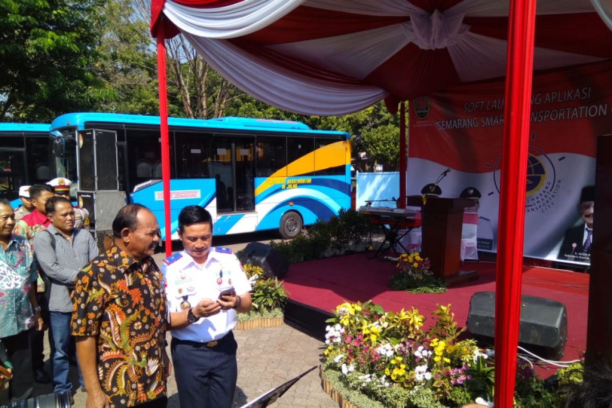 Aplikasi trafik transportasi diuji coba