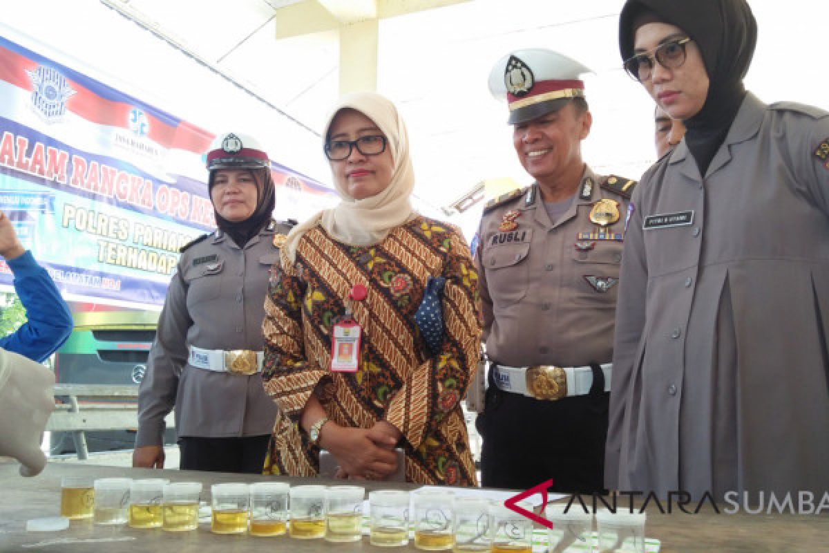 Polisi Pariaman tes urine sopir angkutan lebaran