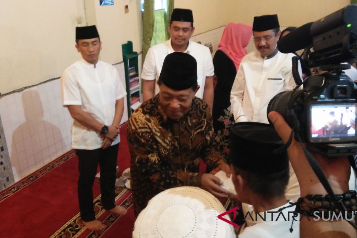 Gubsu dan Boby Nst Safari Ramadhan di Madina