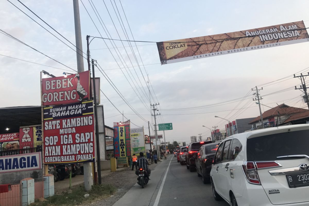 Jalur tengah Jateng didominasi pemudik berkendara mobil