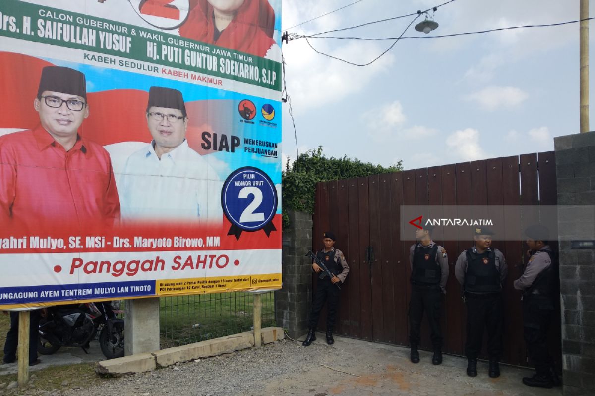 KPK Geledah Rumah Syahri di Ngantru Tulungagung