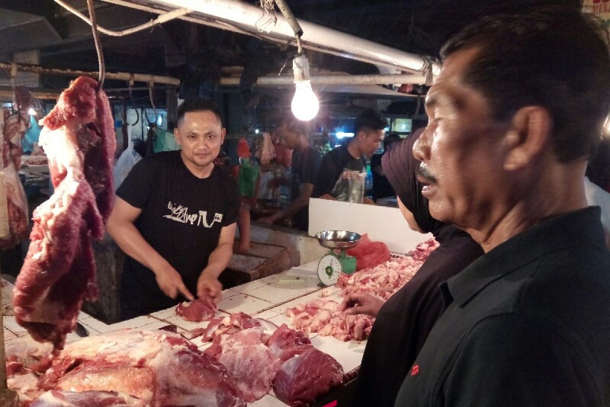 Daging  Rp 130.000 dI Pematangsiantar