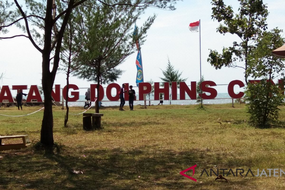 20.000 wisatawan kunjungi Dholpin Center Batang