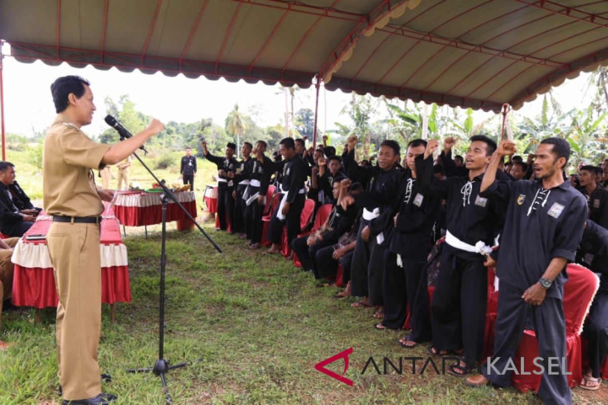 Bupati letakan batu pertama pembangunan  Pendopo PSHT