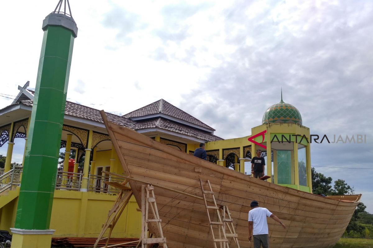Perahu Kajanglako hiasi mimbar tilawah MTQ 2018 Jambi