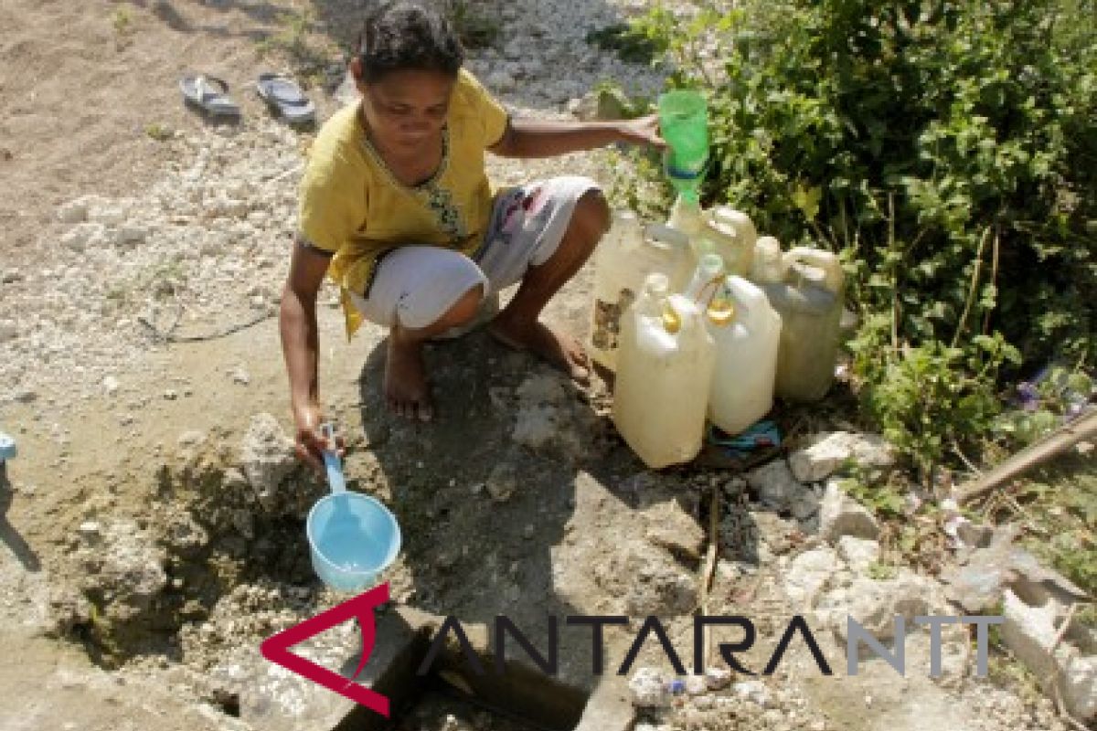 2,5 juta liter air bersih untuk bantu warga Kota Kupang