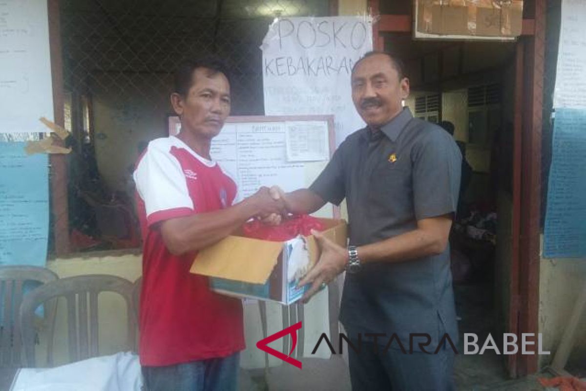 Kejari Pangkalpinang-KWMOBB bagikan 250 paket takjil