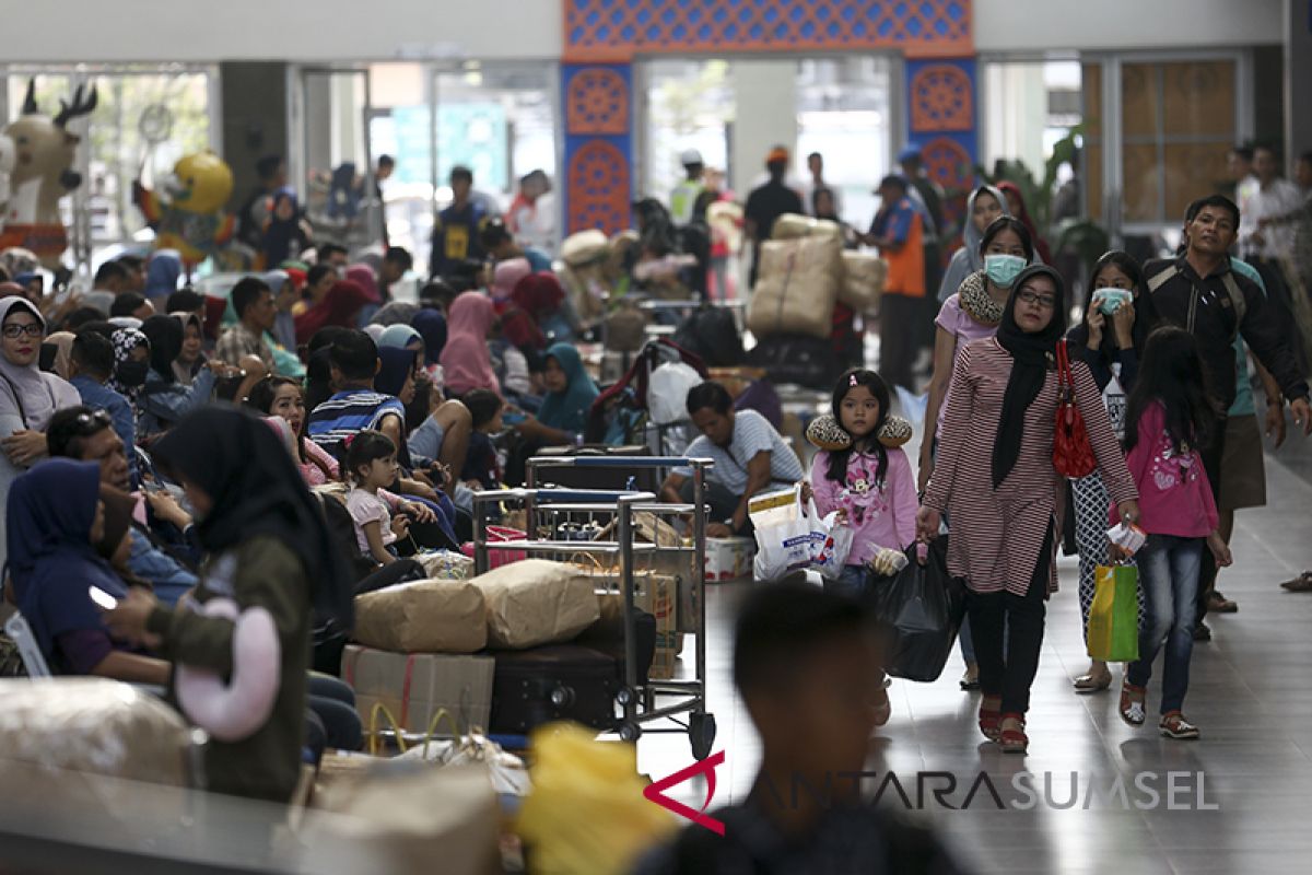 Tiket kereta ekonomi Palembang -Tanjung Karang ludes