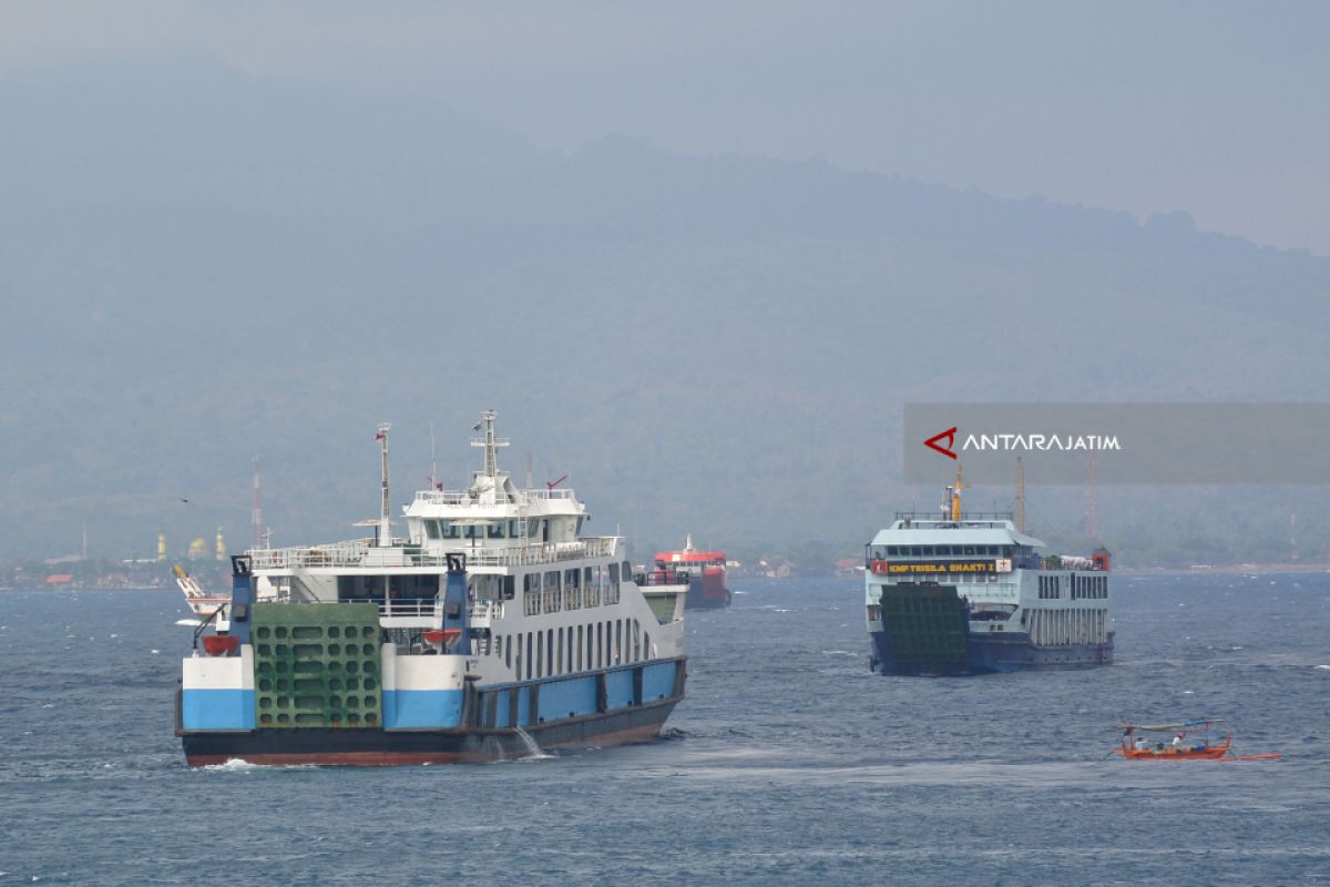 Pemiliki ferry PT DLU keluhkan pungutan PNBP