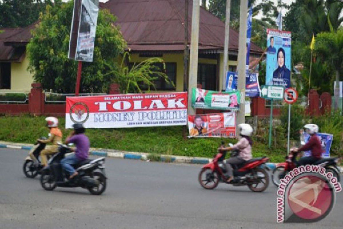 Politik uang kejahatan terorganisir