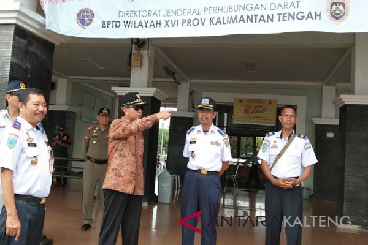 Jumlah pemudik di terminal Palangka Raya melonjak