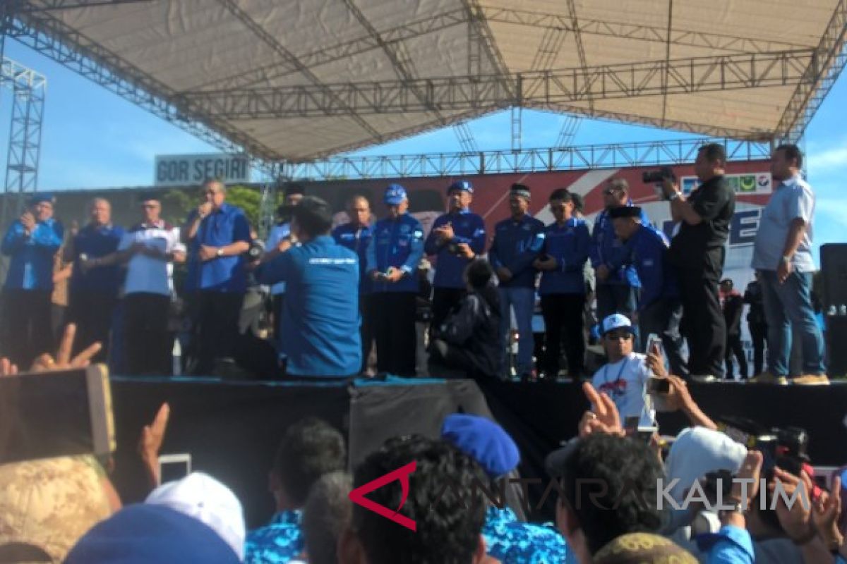 Hadiri kampanye Jaang-Ferdi, SBY saksikan simulasi pencoblosan