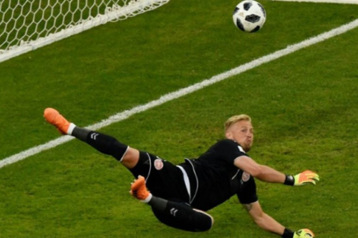 Piala Dunia - Kasper Schmeichel kunci kemengan Denmark atas Peru