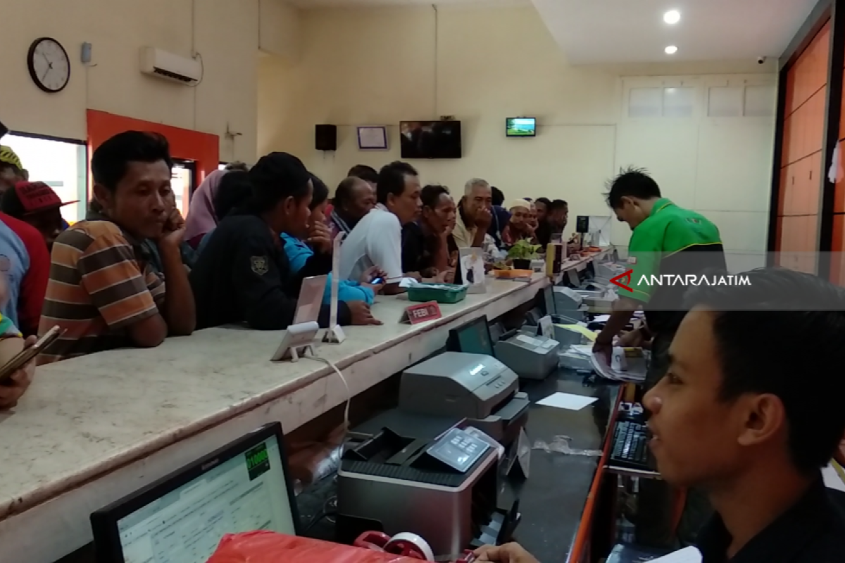 Penarikan Remiten TKI di Tulungagung Alami Gangguan (Video)