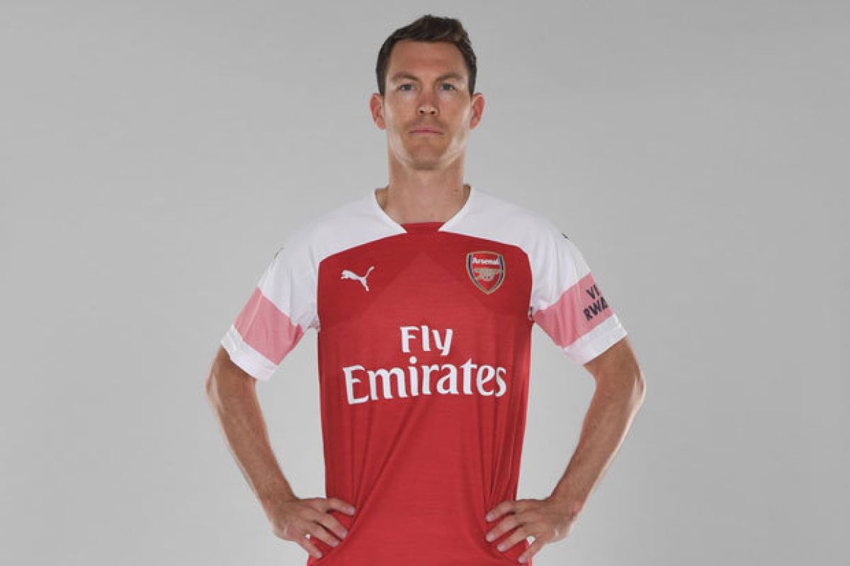 Arsenal Rekrut Lichtsteiner Dari Juventus