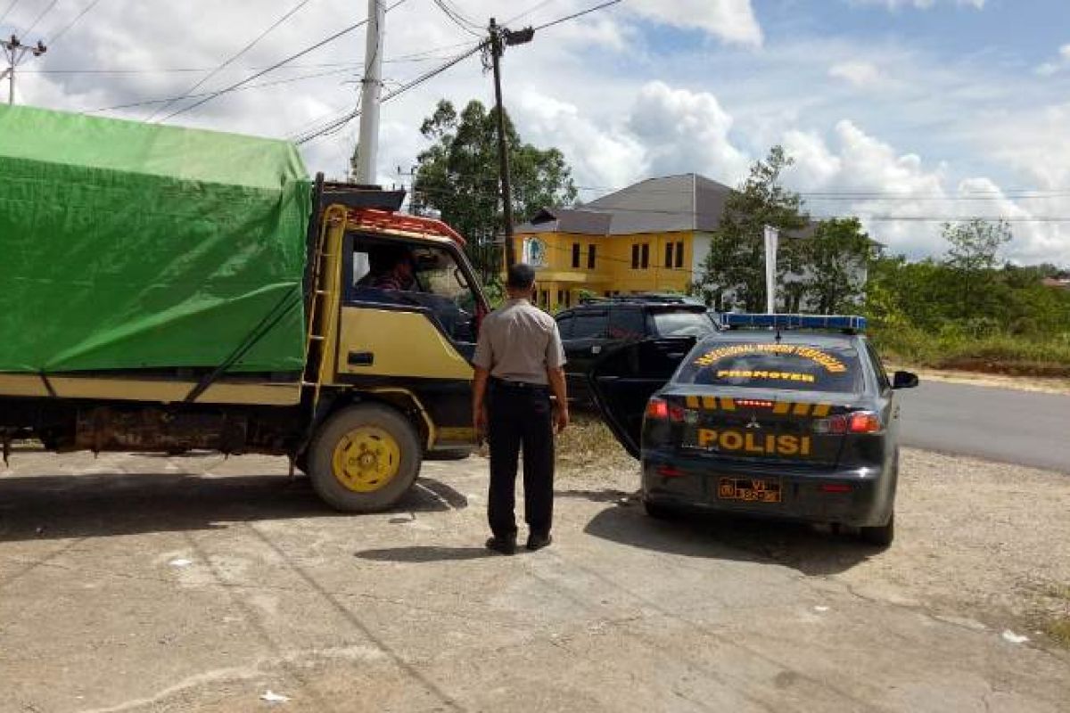 KPU Sanggau distribusi logistik pilkada tiga kecamatan