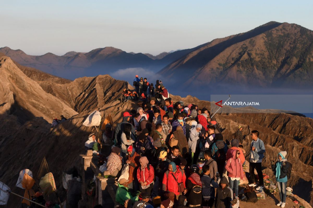 Kawasan Gunung Bromo ditutup hingga akhir Maret