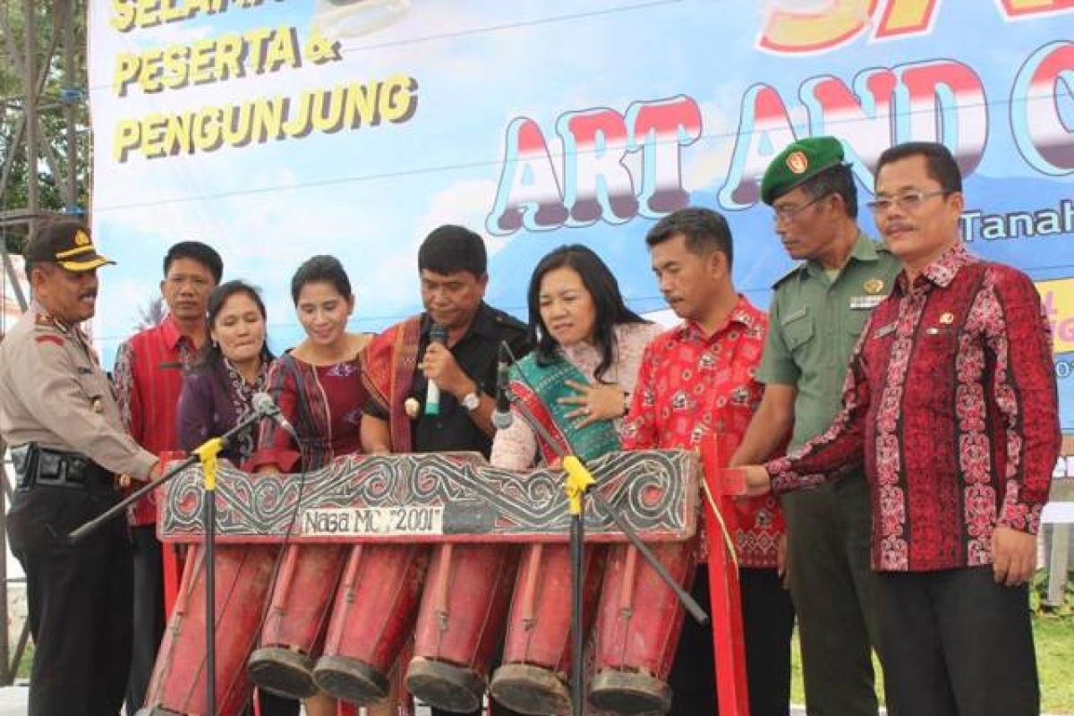 Samosir gelar festival budaya seni budaya Batak