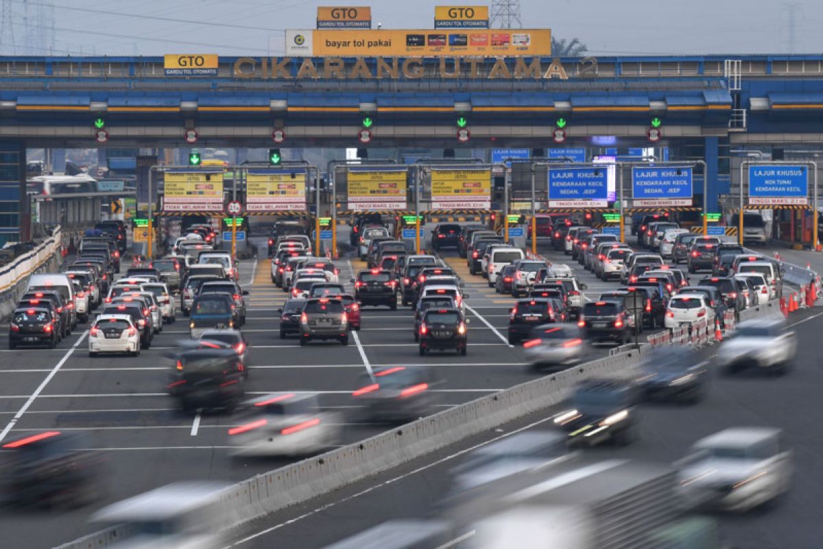 234,923 cars leave Jakarta ahead of New Year Eve