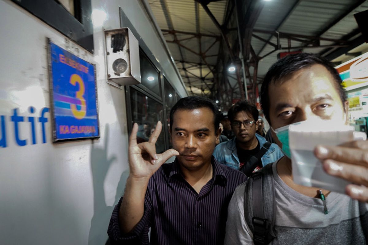 Bupati Purbalingga langsung "ditenteng" ke Jakarta naik kereta
