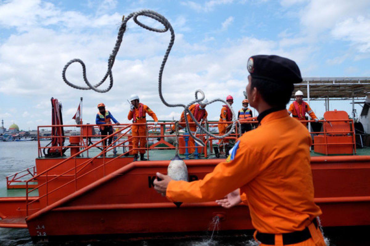 Badan SAR Nasional pesan helikopter dan kapal