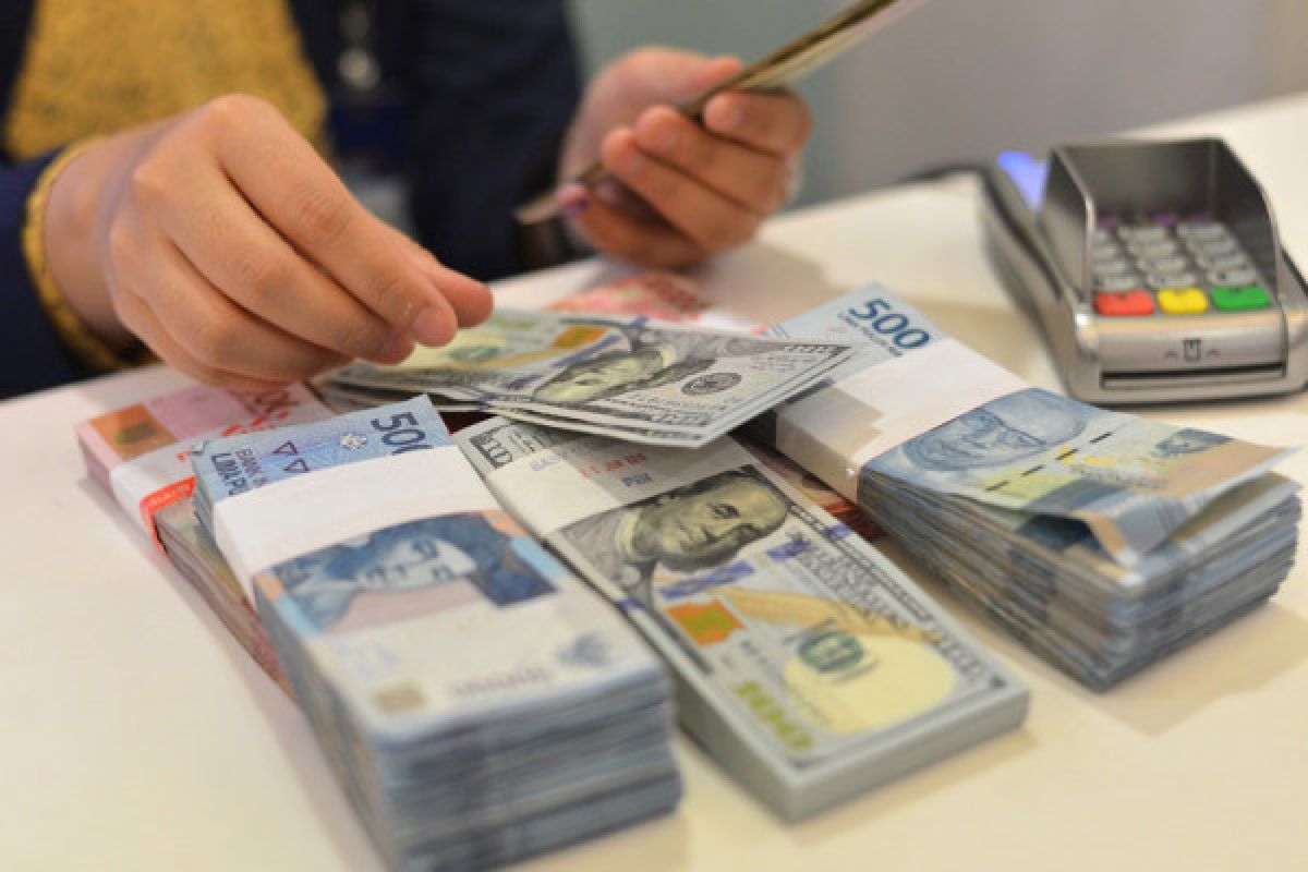 Rupiah melemah ke Rp14.397