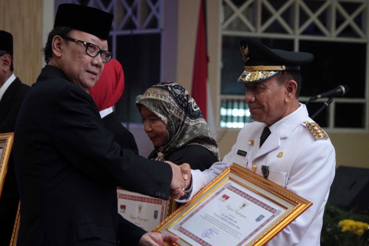 Minister inaugurates acting governor of N Sumatra