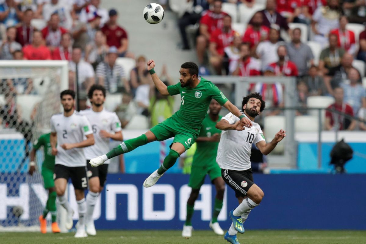 Babak pertama Arab Saudi vs Mesir imbang 1-1