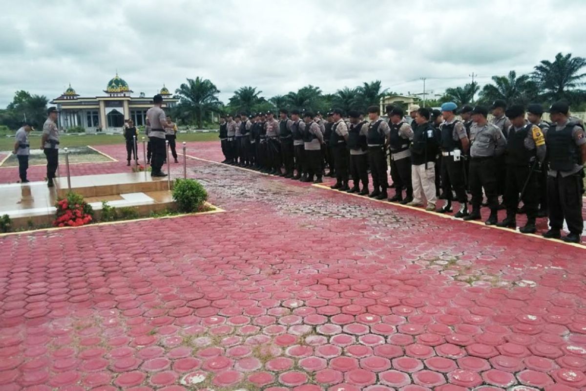 Jelang pilkada, Polres Barsel kerahkan bantuan personel di dua kabupaten