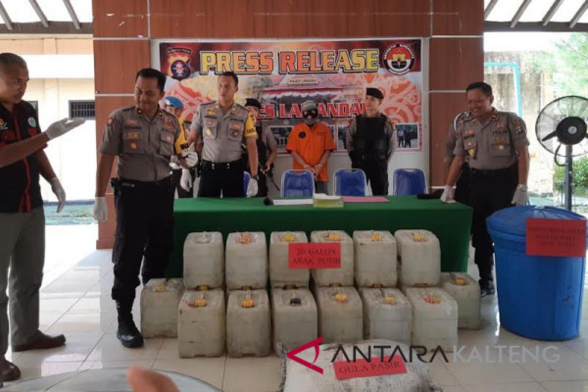 Polres Lamandau tangkap pemproduksi miras ilegal