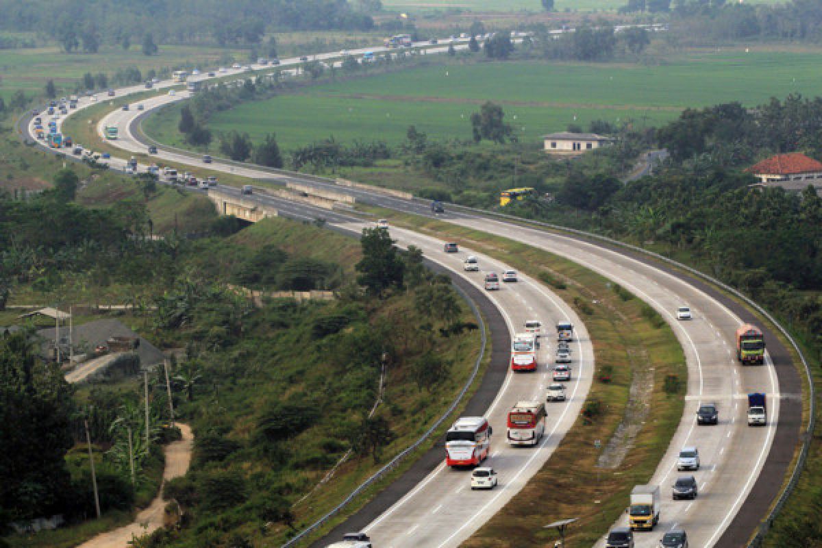 Trans-Java Toll Road boosts nation`s economic activities