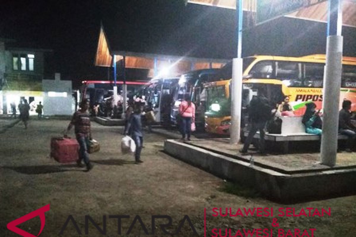 Kedatangan penumpang di Terminal Simbuang mulai meningkat