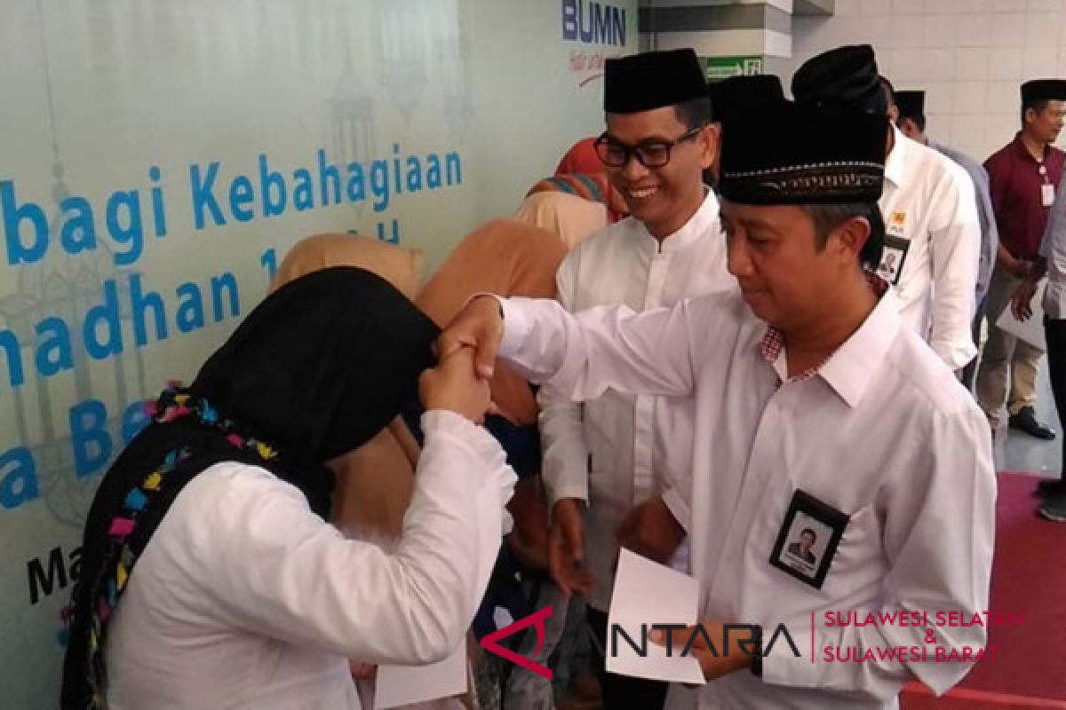 PLN berbagi bersama 17 ribu anak yatim