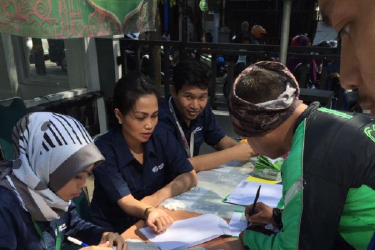 BPJS Ketenagakerjaan Cikokol Edukasi Masyarakat Di Pasar Murah