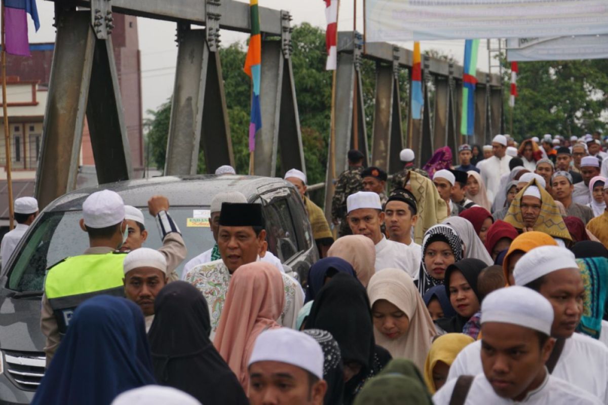 Ribuan jamaah hadiri haul Datu Kelampayan