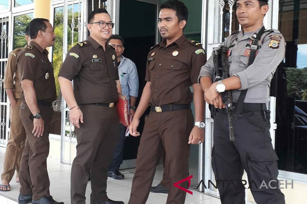 Kejari gagal jemput paksa terpidana anggota dewan