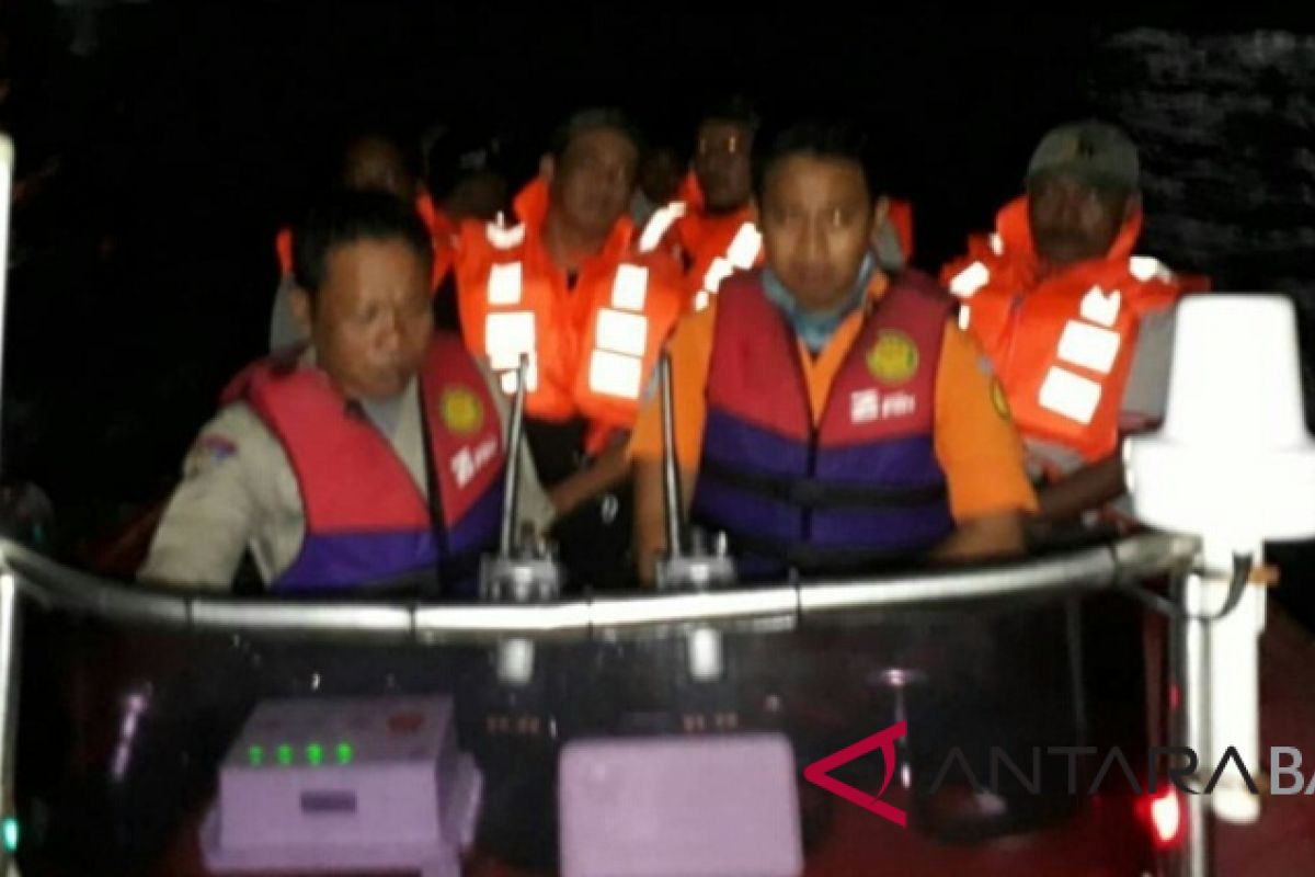 Kandas di Selat Bali, penumpang KMP Swakarya VII dievakuasi