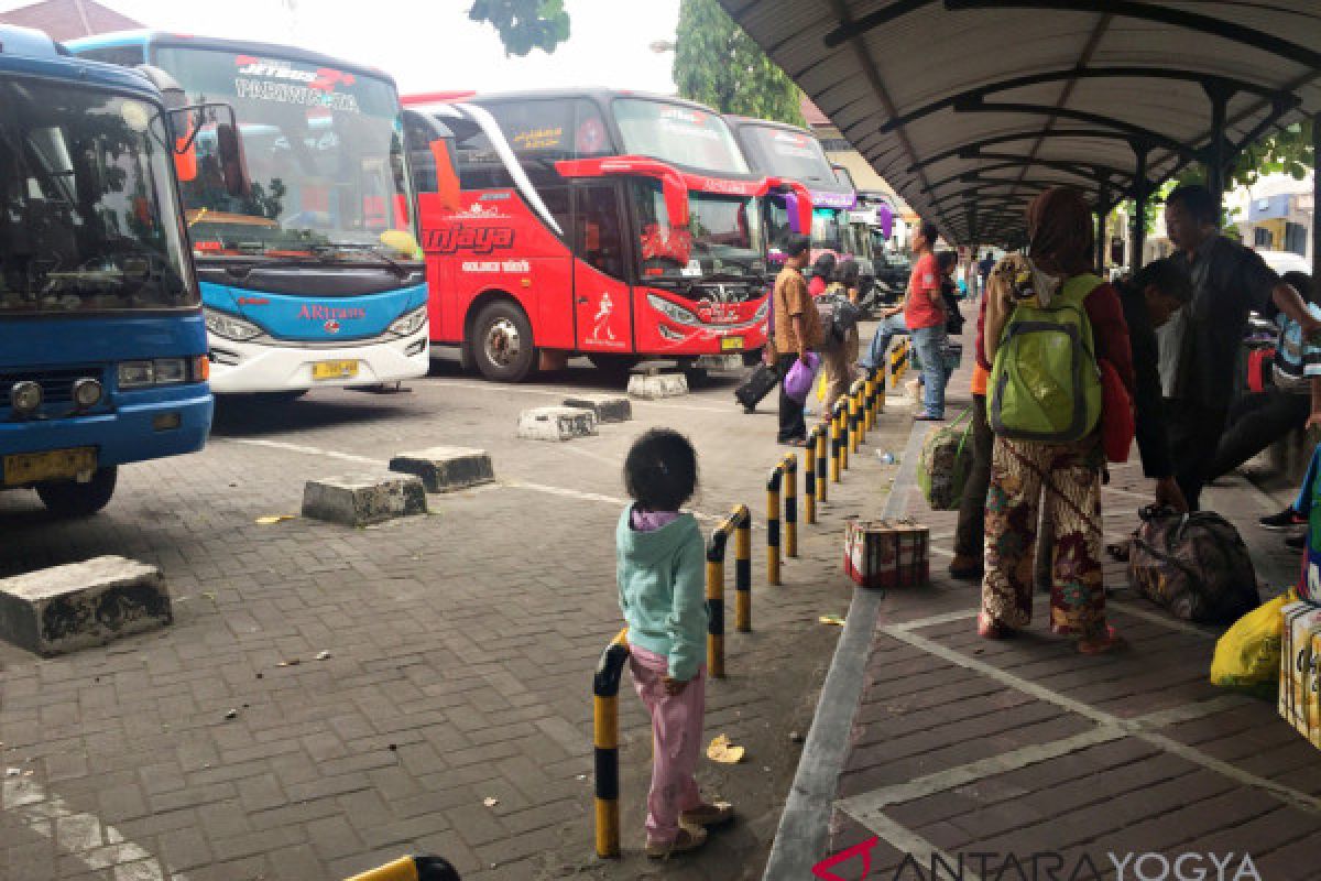 Ribuan penumpang mudik gratis tiba di Giwangan