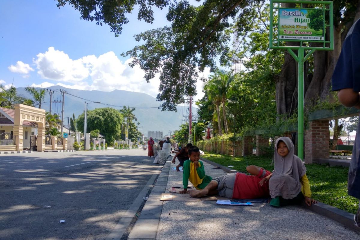 Warga Palu diminta tidak layani pengemis jalanan