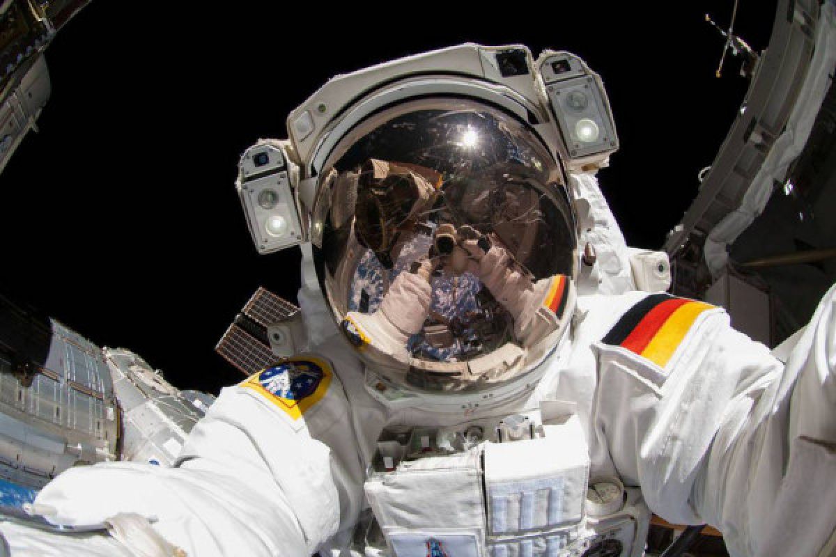 Dua astronaut baru diterbangkan ke stasiun ruang angkasa