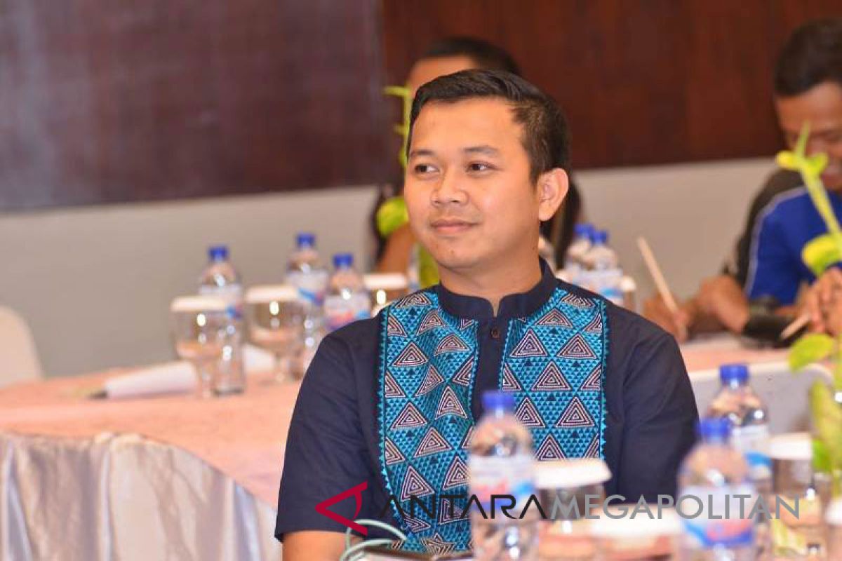 Pemkab Bekasi berharap jurnalis terus tingkat profesionalisme