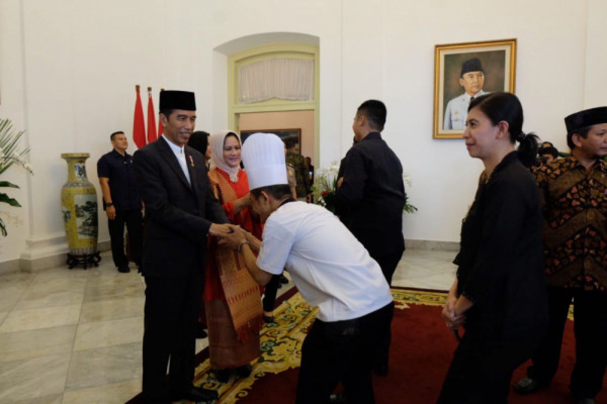 Presiden bersilaturahim dengan pejabat dan masyarakat